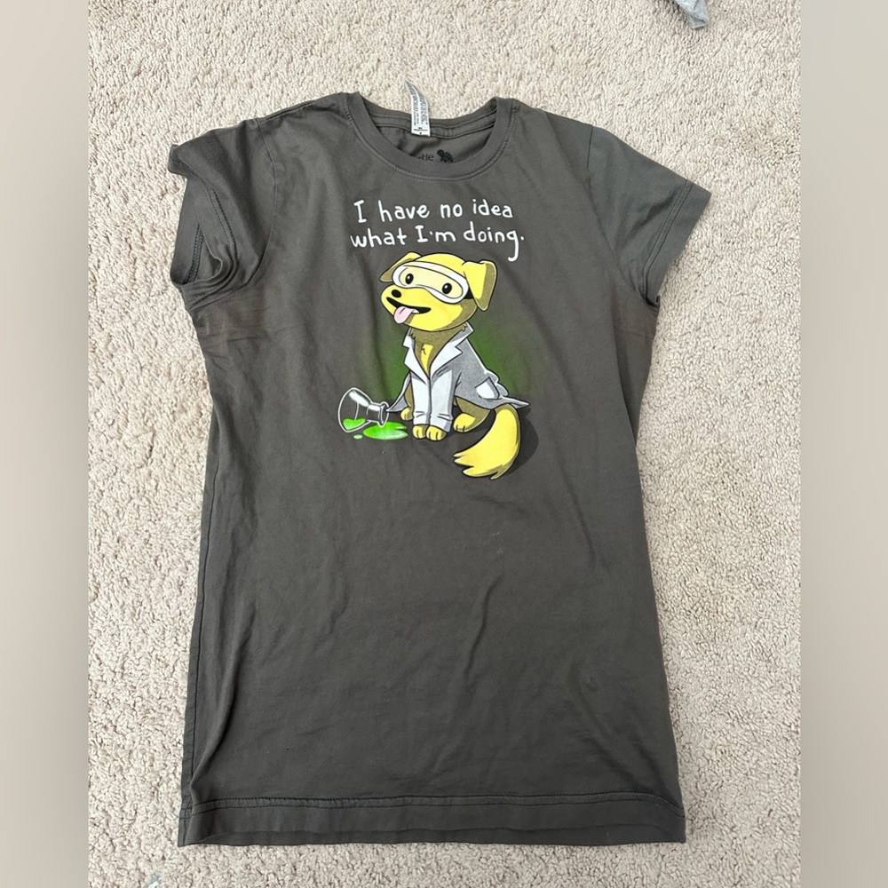 Funny golden retriever dog shirt